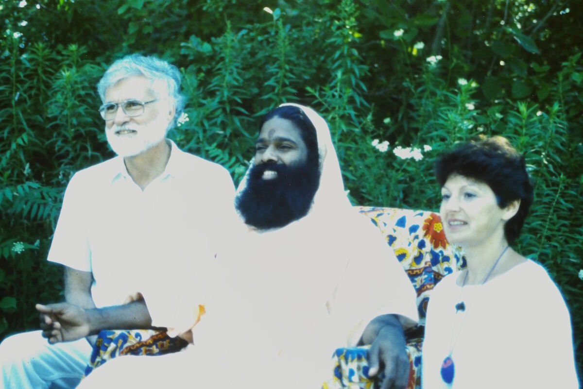 Swamiji 1985 Kriya Yoga Joe and Patti